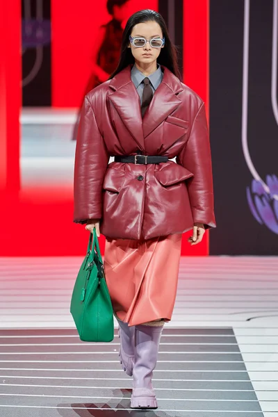 Look 34
